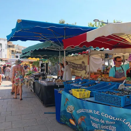 Les Heliades-1 By Interhome