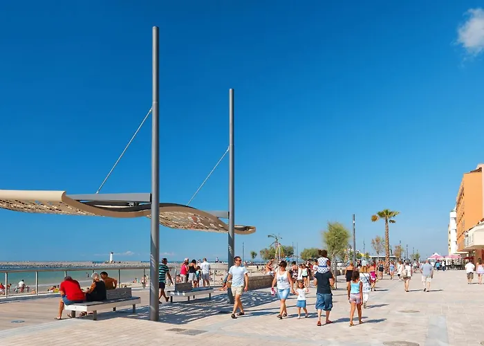 Les Heliades-1 By Interhome *